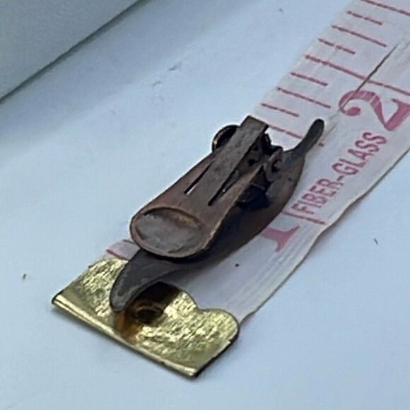 Vintage copper climber leaf earrings. - Picture 5 of 6